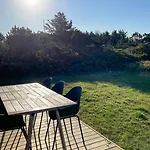 Autentisk Traehus Taet Pa Vesterhavet Vestervig